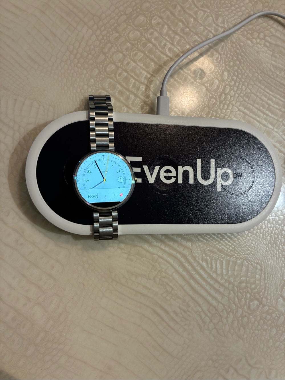 Motorola Silver Stainless Steel Smartwatch with Round Face